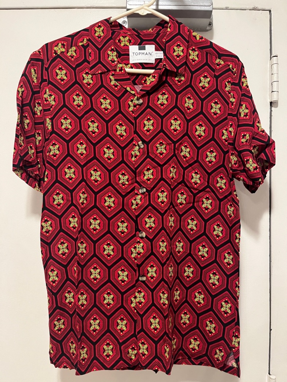 Topman Red and Gold Hexagon Print Short-Sleeve Button Shirt